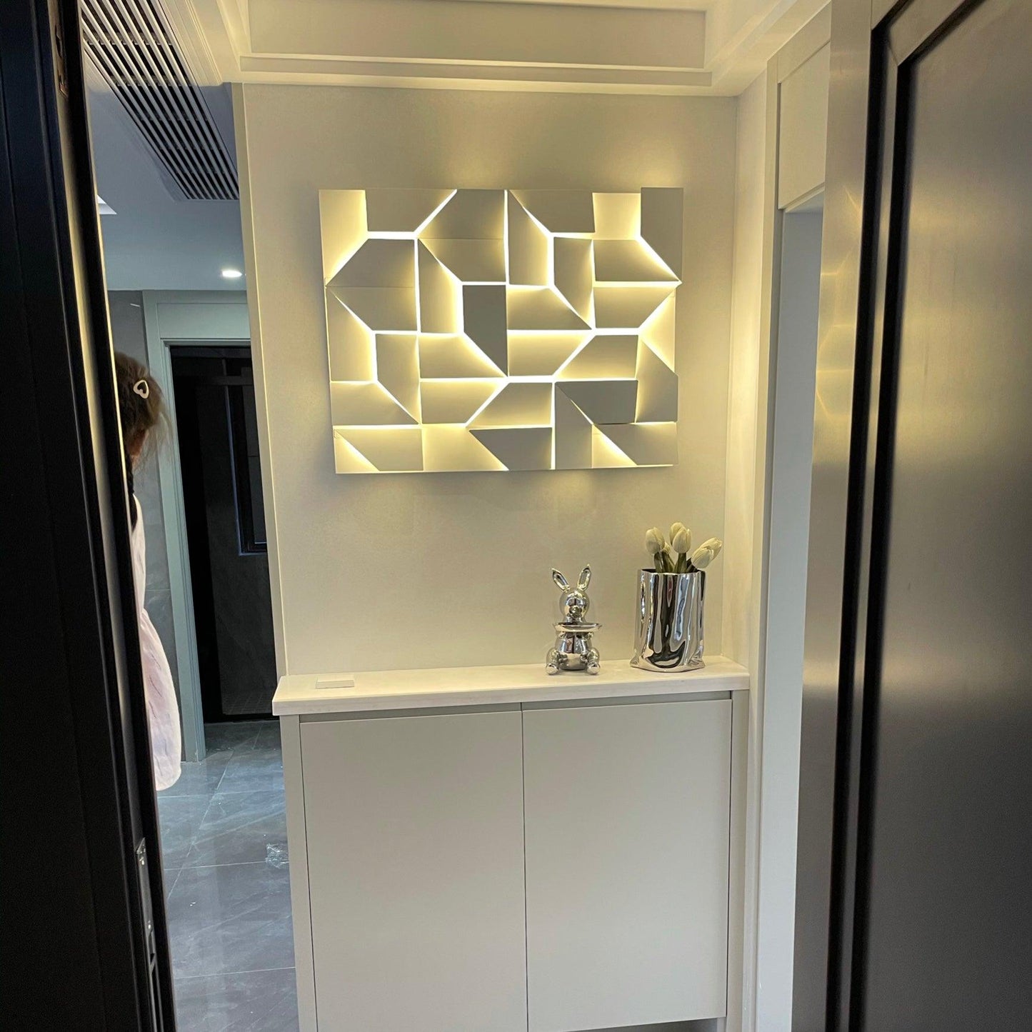 Shadows Rechargeable Grand Sconce Wall lamp