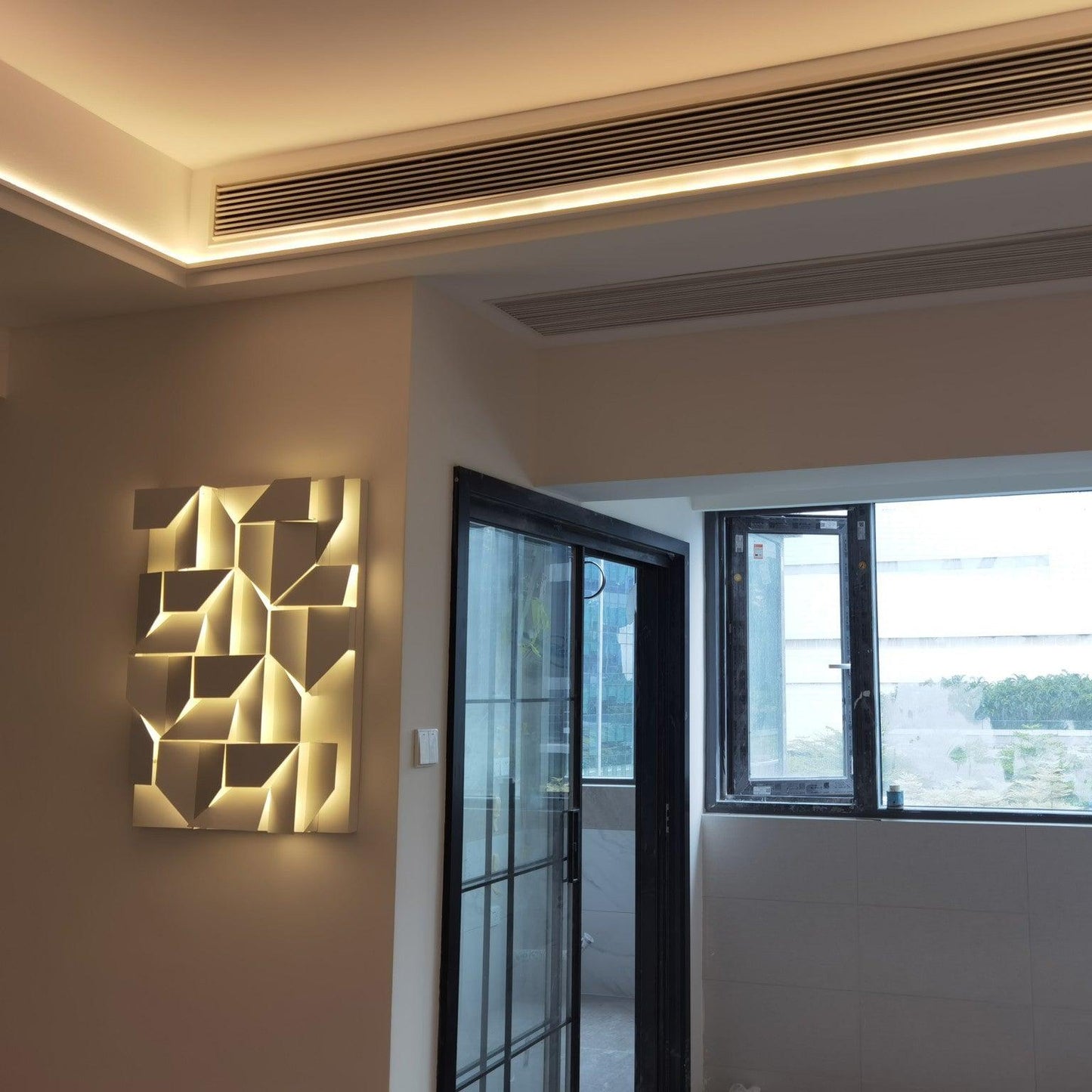 Shadows Rechargeable Grand Sconce Wall lamp
