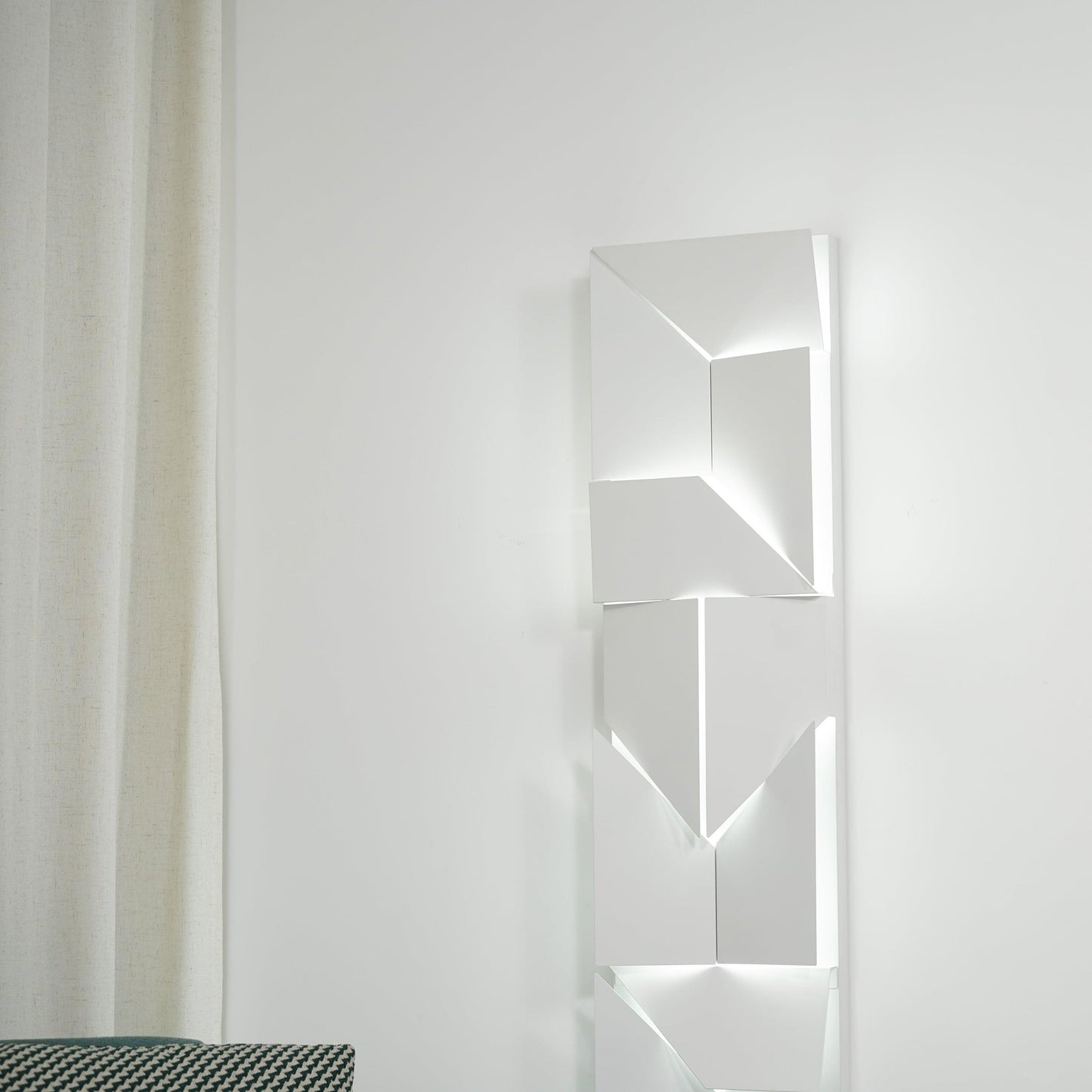 Shadows Rechargeable Grand Sconce Wall lamp