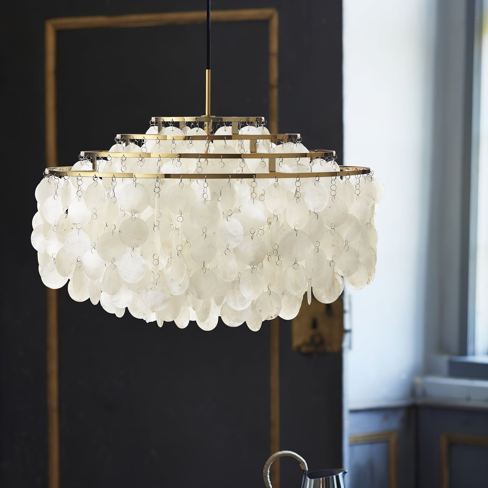 Round Shell Chandelier Chandelier