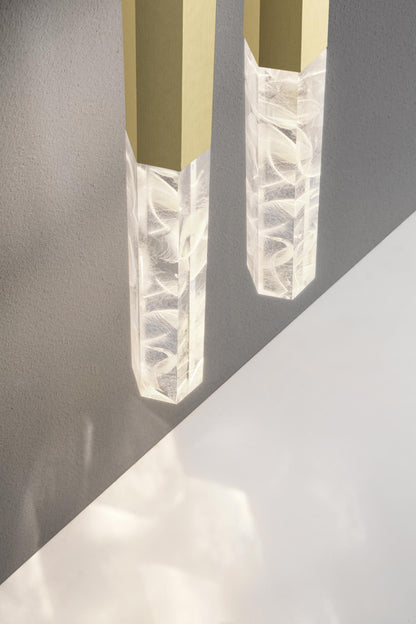 Shine Vertical Plumage Suspension Pendant light