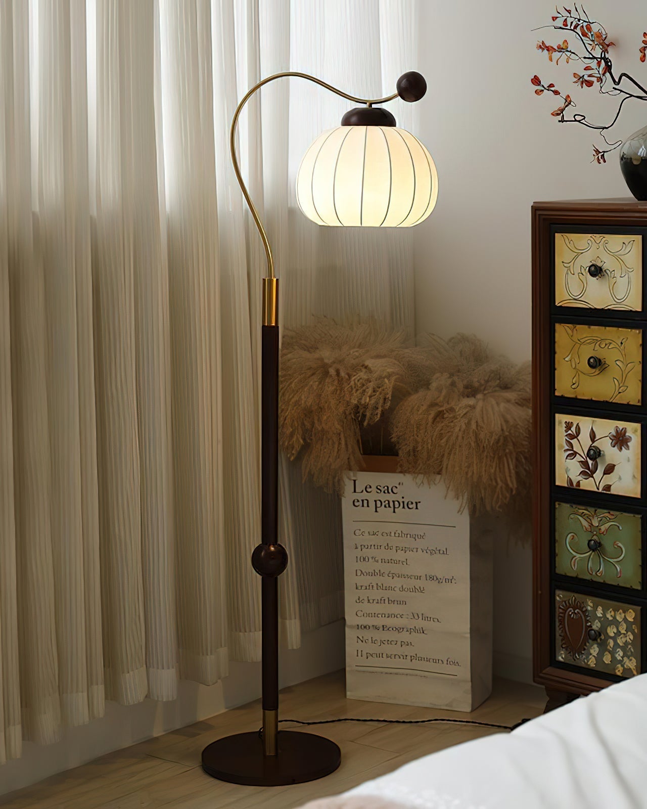 Silk Globe Floor Lamp Floor lamp