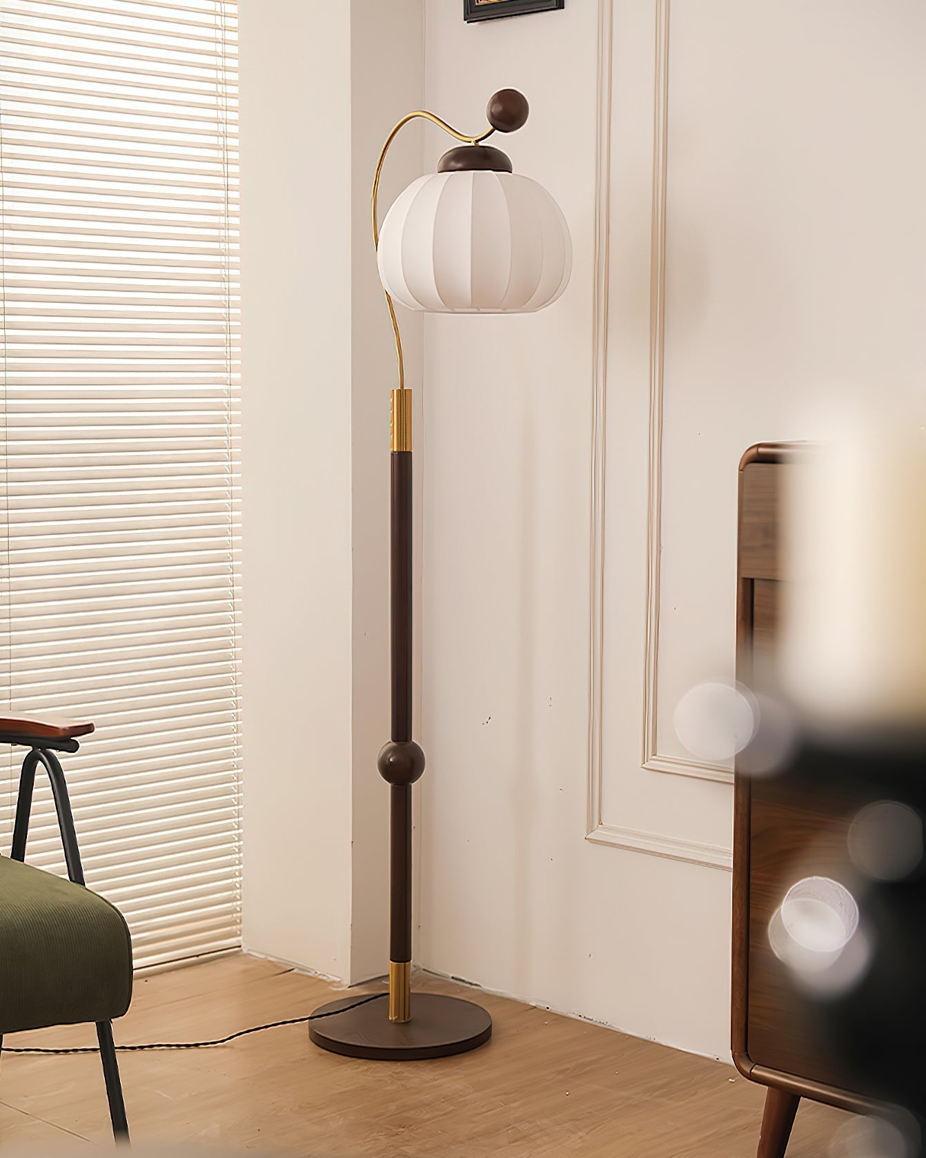 Silk Globe Floor Lamp Floor lamp