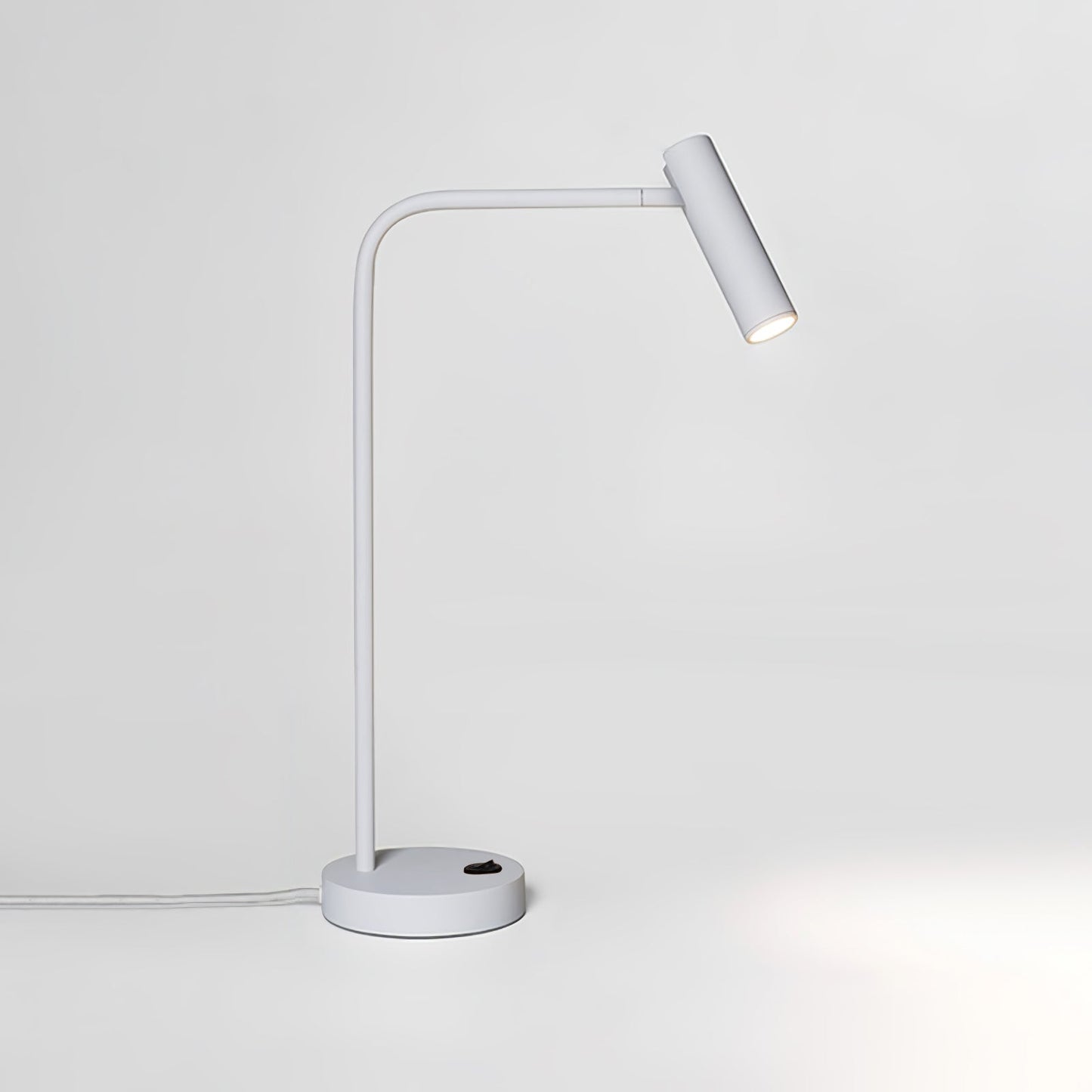 Skinny Table Lamp Dia 6.6″ x H 14.9″ / Dia 17cm x H 38cm / White & Warm Light / US Plug Table lamp