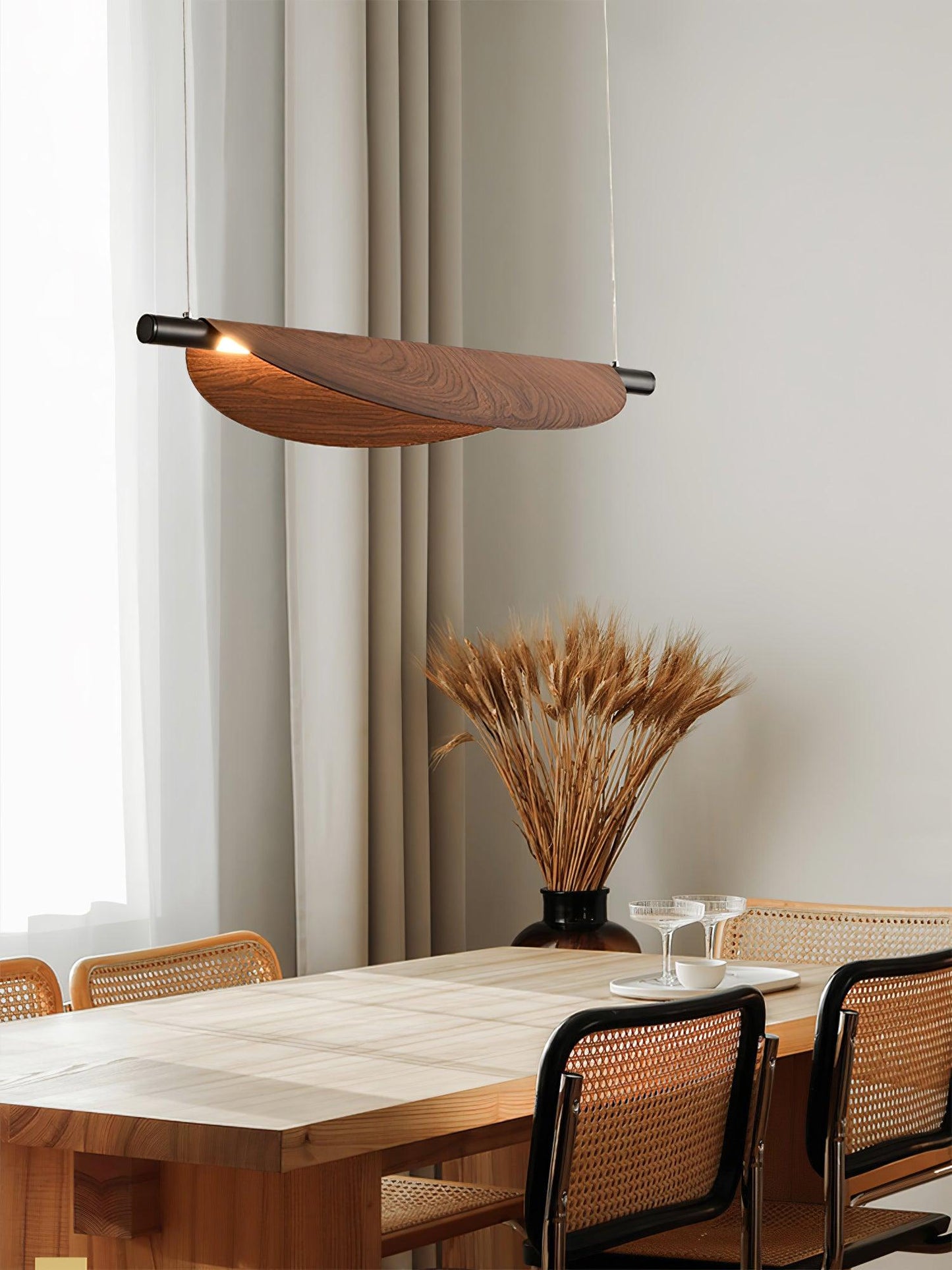 Sleek Board Pendant Lamp Pendant light