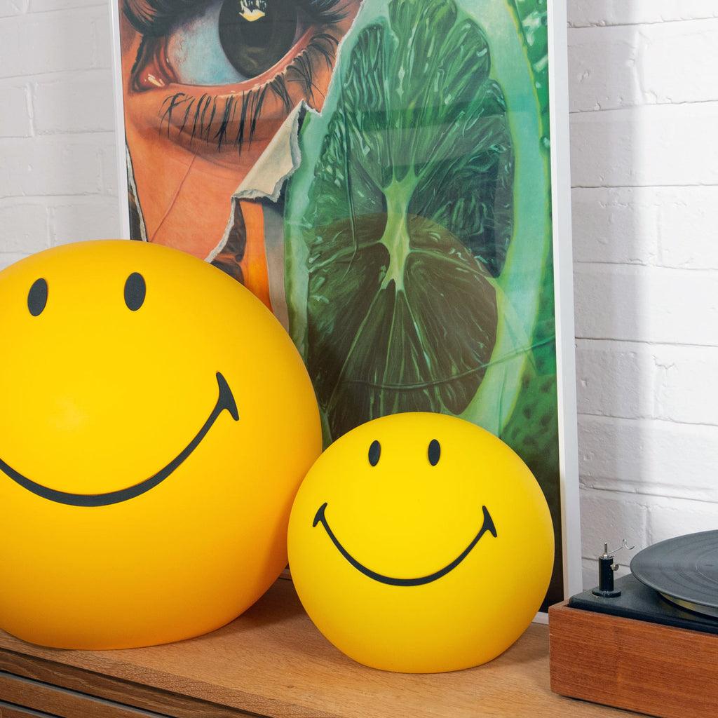 Smiling Table Lamp Table lamp