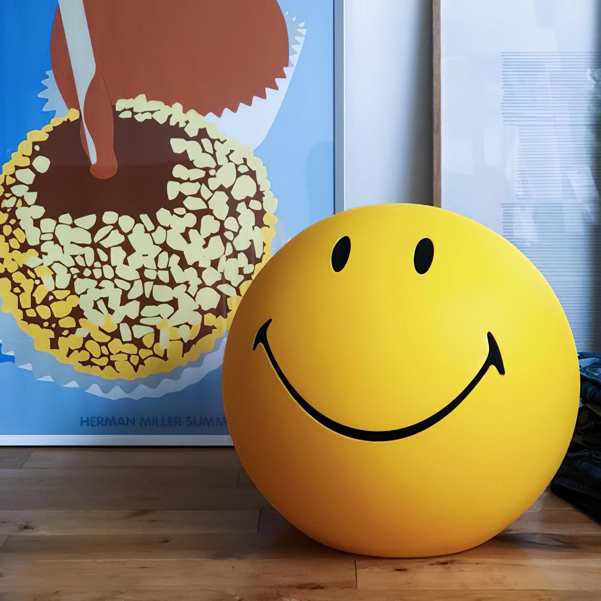 Smiling Table Lamp Table lamp