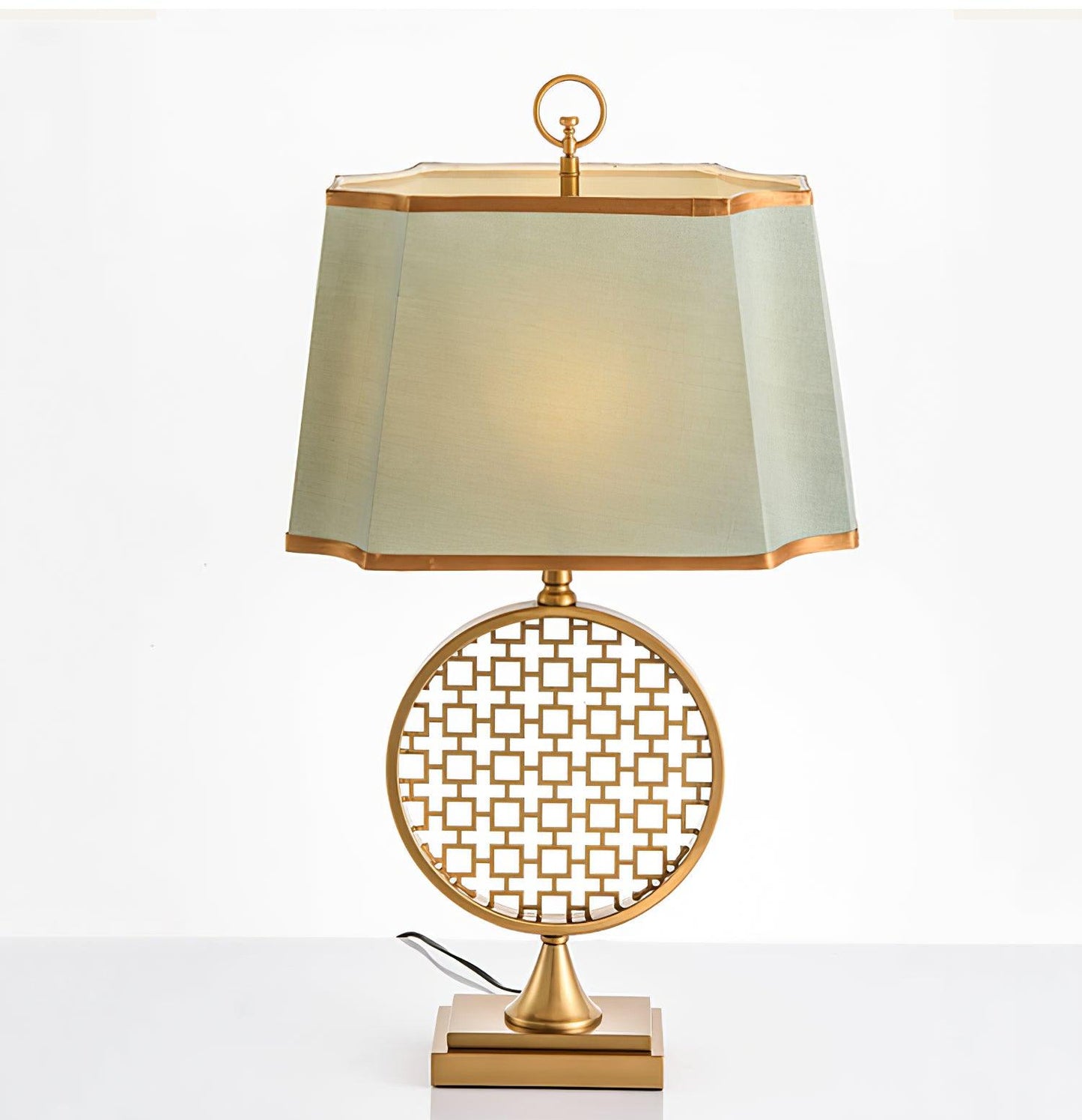 Soho Table Lamp Dia 15.7″ x H 28.3″ / Dia 40cm x H 72cm / Gold / US plug Table lamp