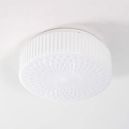 Souffle Ceiling Lamp Dia 13.8″ x H 5.7″ / Dia 35cm x H 14.5cm / White Ceiling lamp