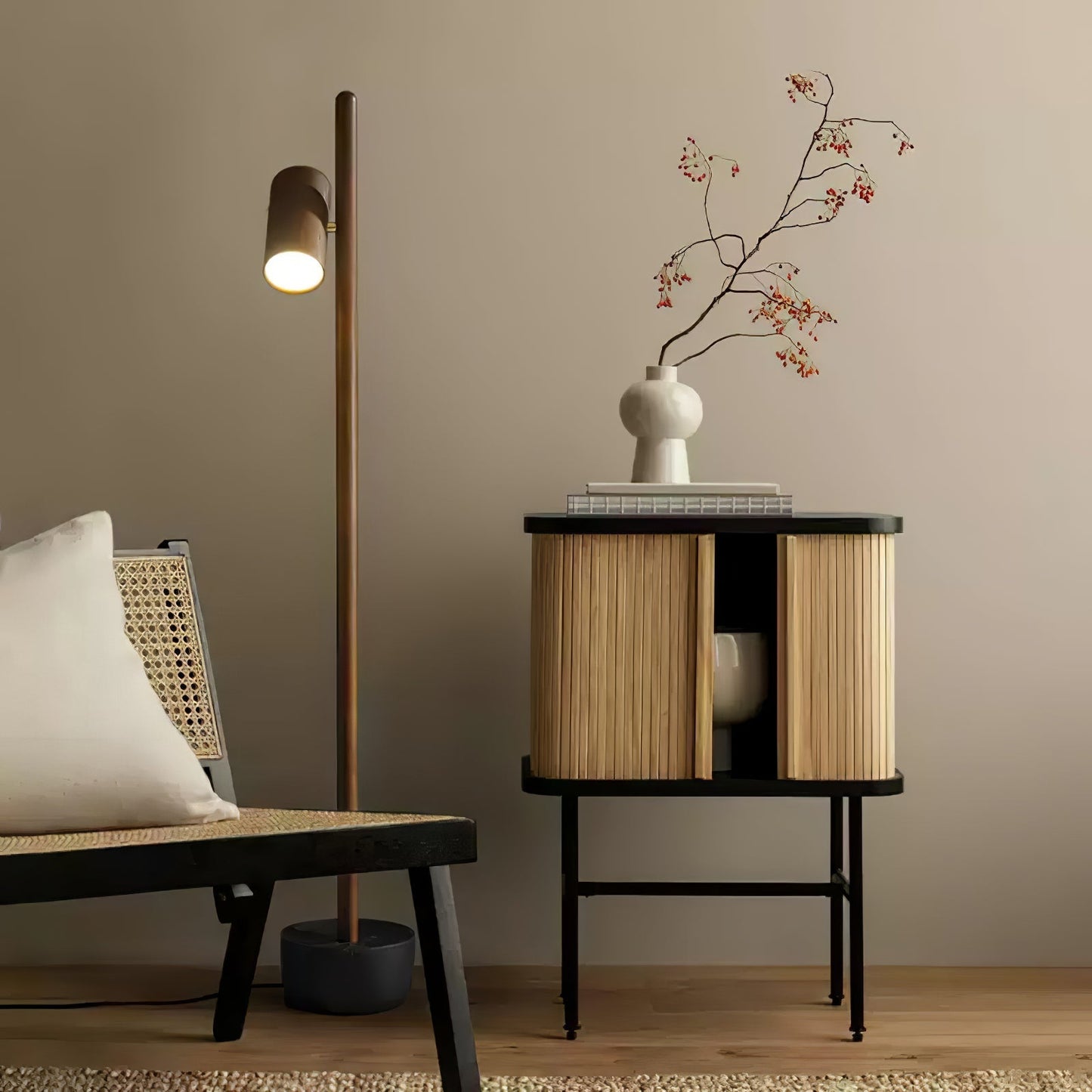 Spotlight Wood Floor Lamp Floor lamp