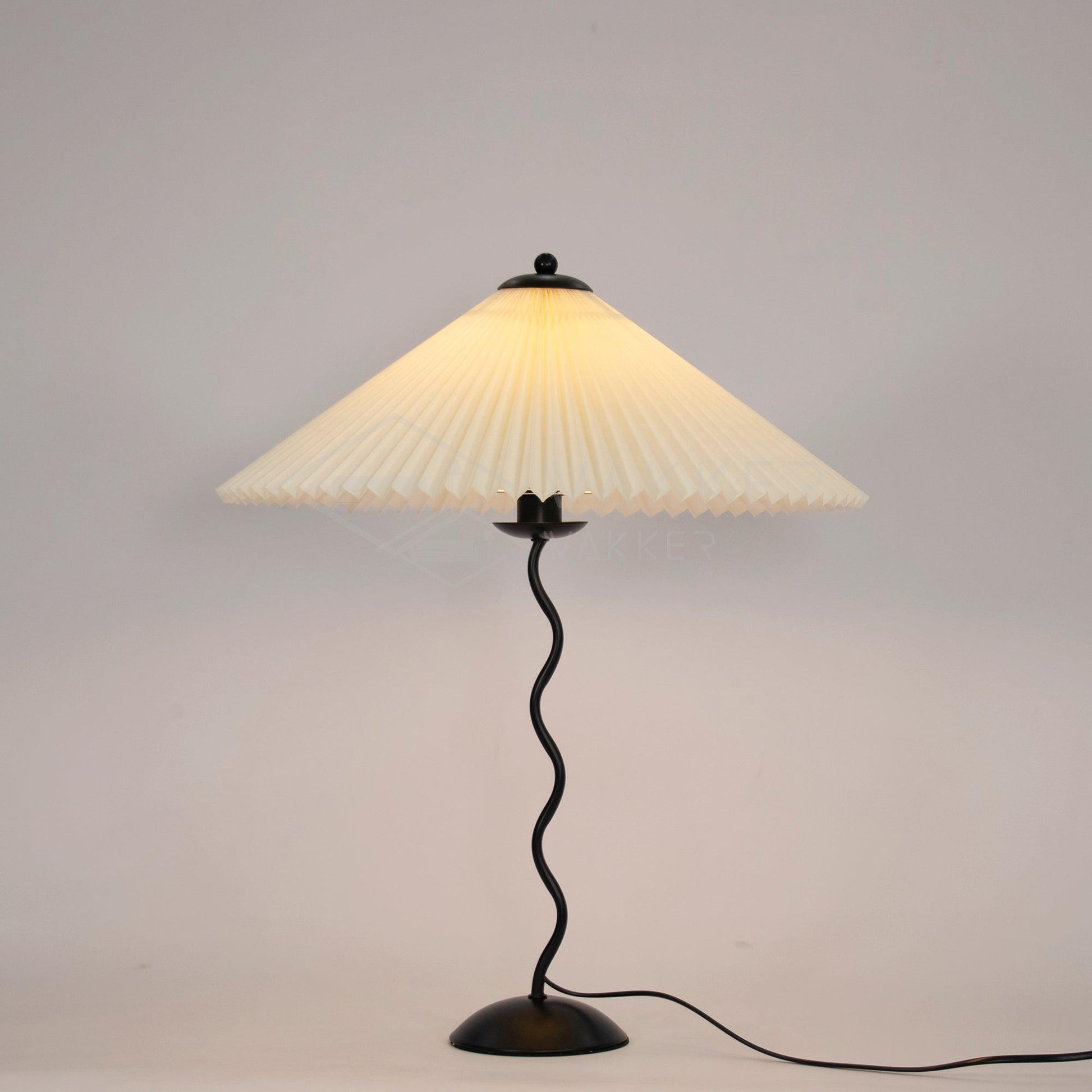 Squiggle Table Lamp Dia 17″ x H 23.6″ / Dia 43cm x H 60cm / Black & Beige / US Plug Table lamp
