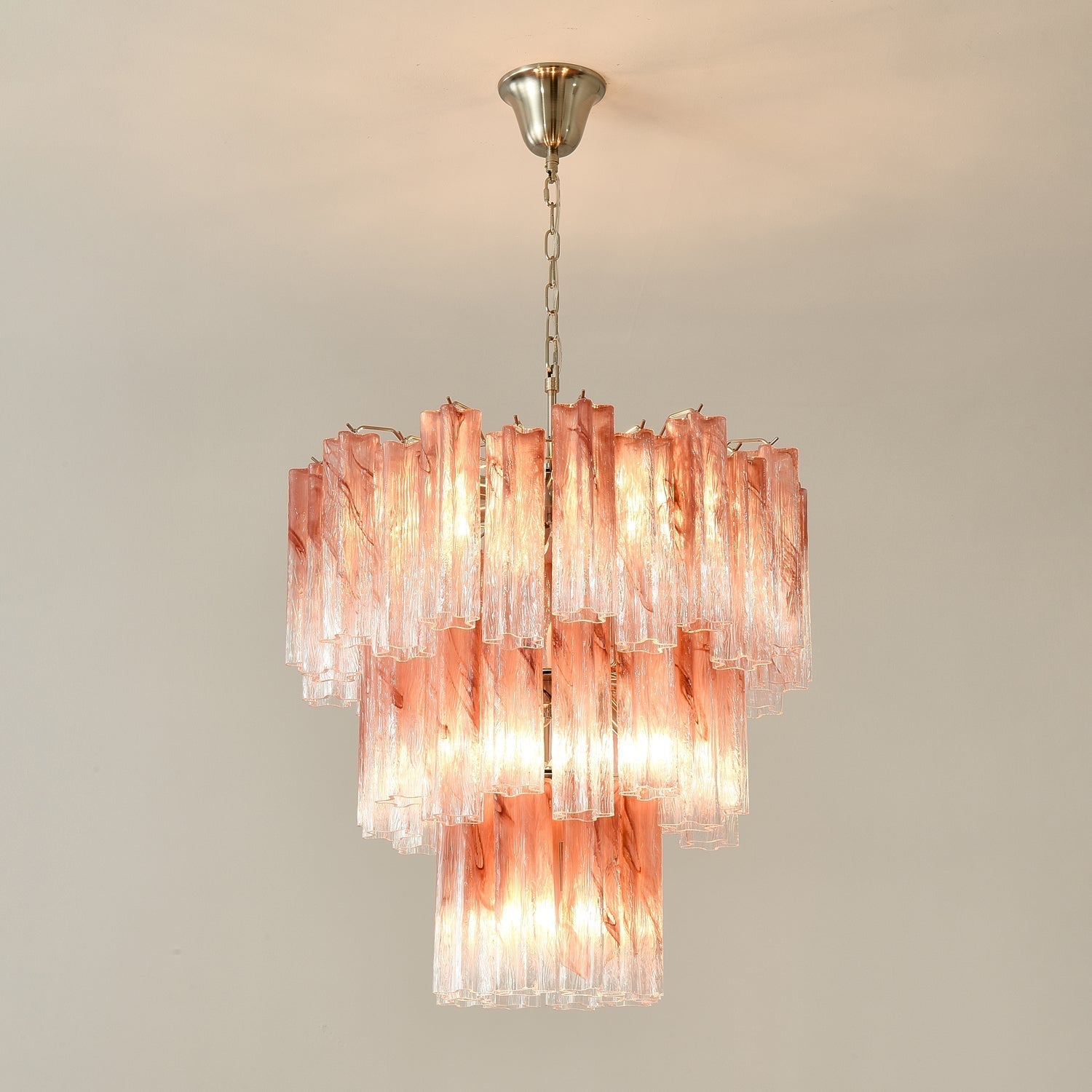 Starlight Rose Chandelier Dia 66cm x H 68cm / ? 26.1″ x H 26.8″ / Pink & Chrome Chandelier
