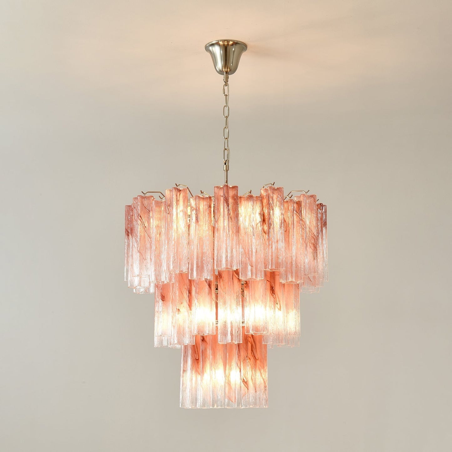 Starlight Rose Chandelier Dia 66cm x H 68cm / ? 26.1″ x H 26.8″ / Pink & Chrome Chandelier