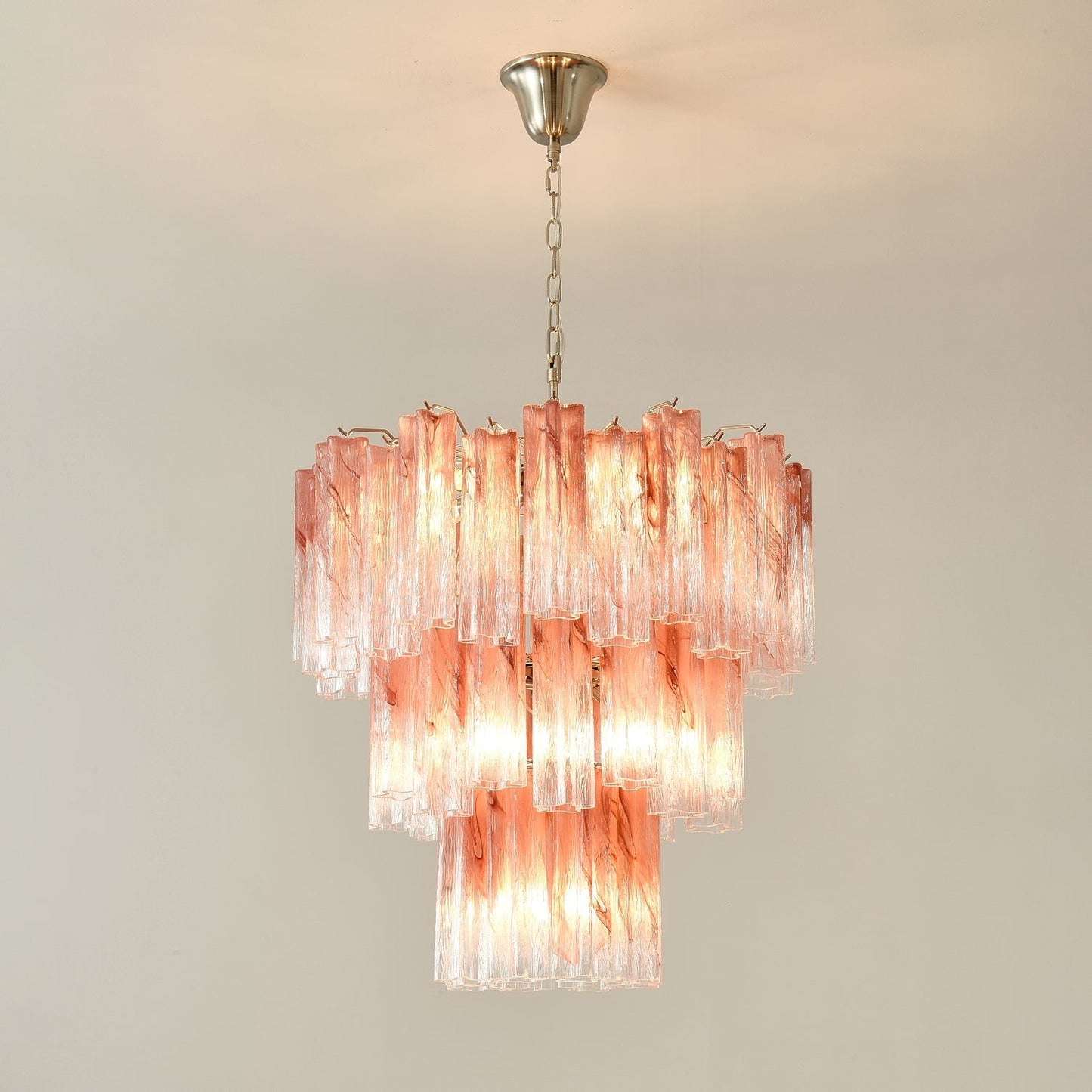 Starlight Rose Chandelier Dia 66cm x H 68cm / ? 26.1″ x H 26.8″ / Pink & Chrome Chandelier