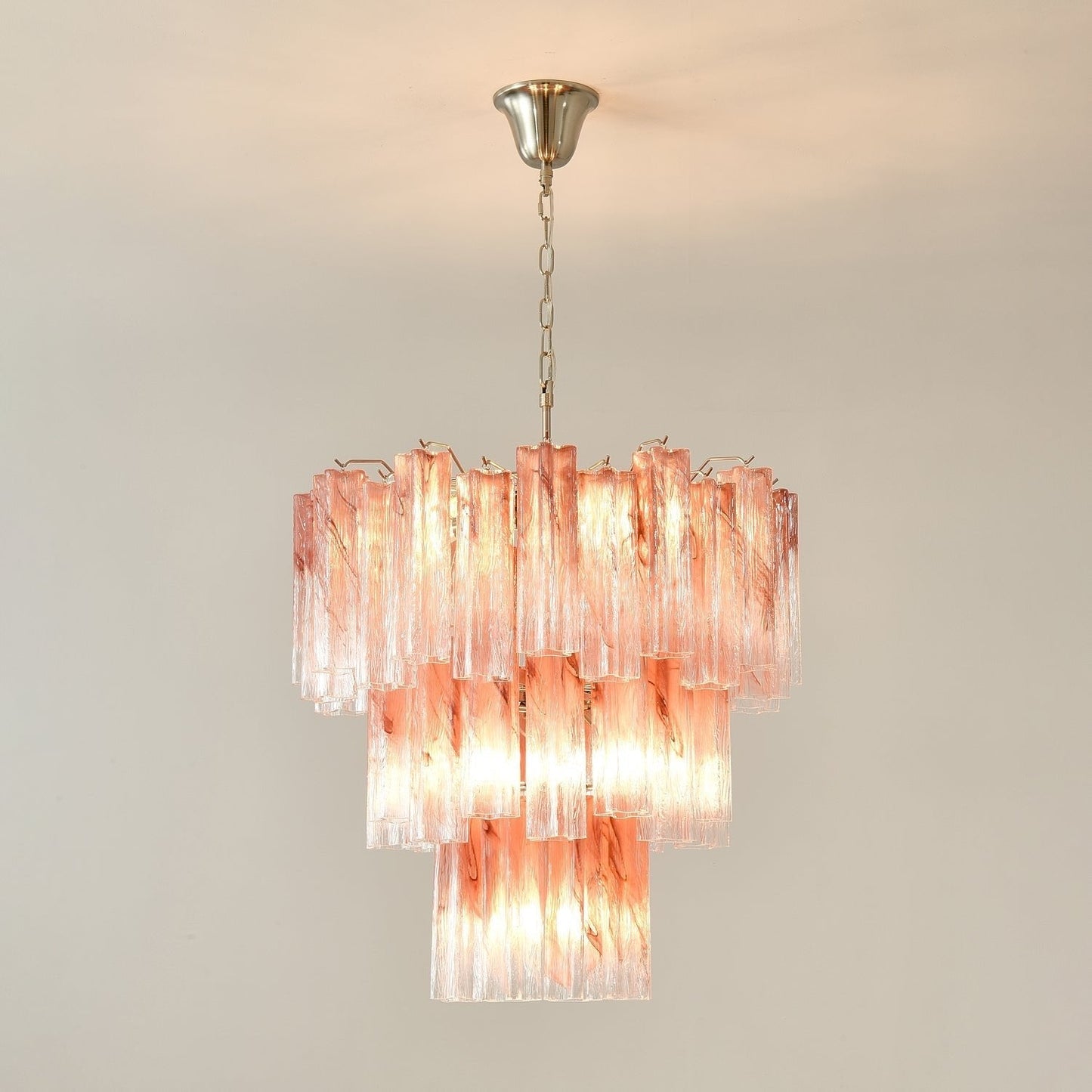 Starlight Rose Chandelier Dia 66cm x H 68cm / ? 26.1″ x H 26.8″ / Pink & Chrome Chandelier
