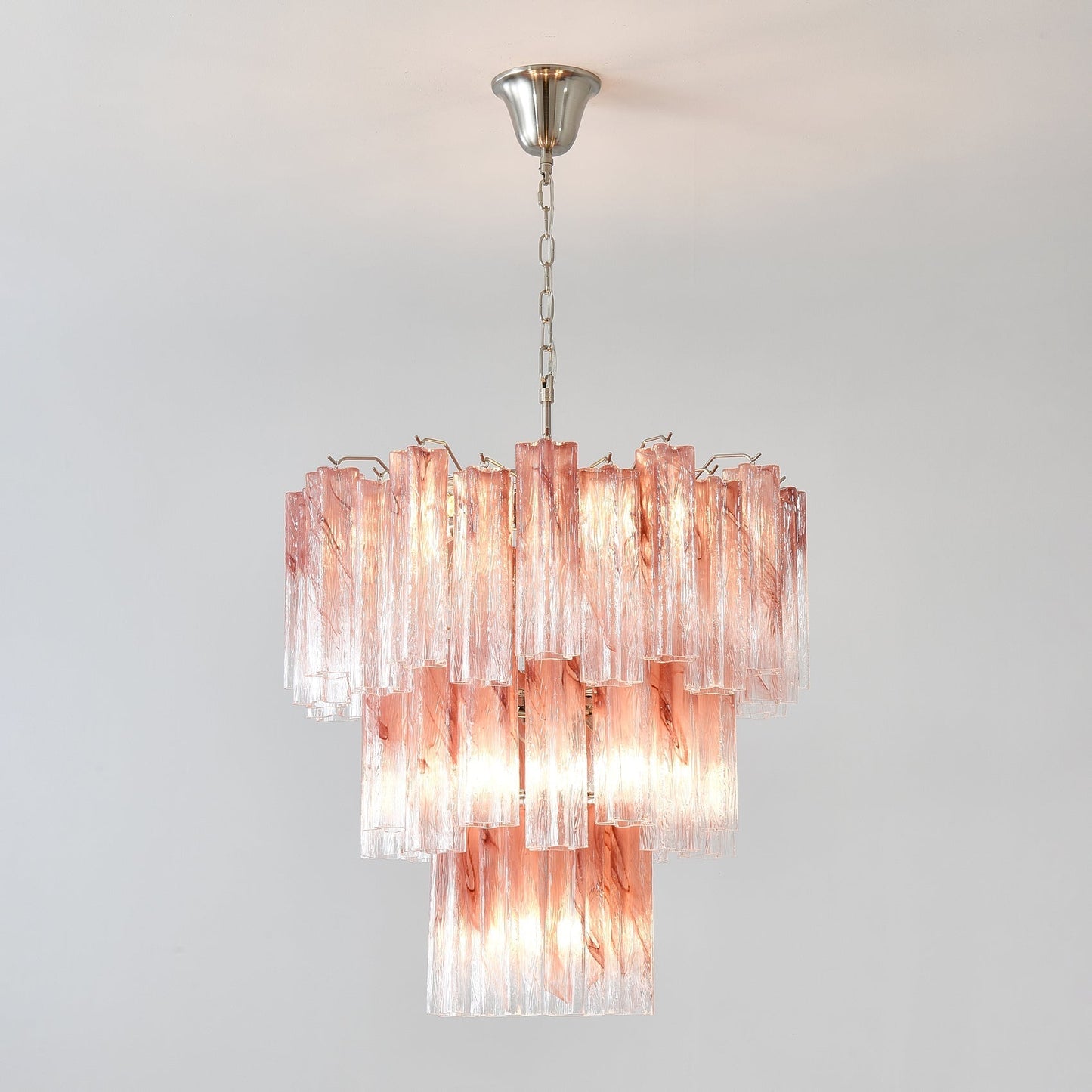 Starlight Rose Chandelier Dia 66cm x H 68cm / ? 26.1″ x H 26.8″ / Pink & Chrome Chandelier