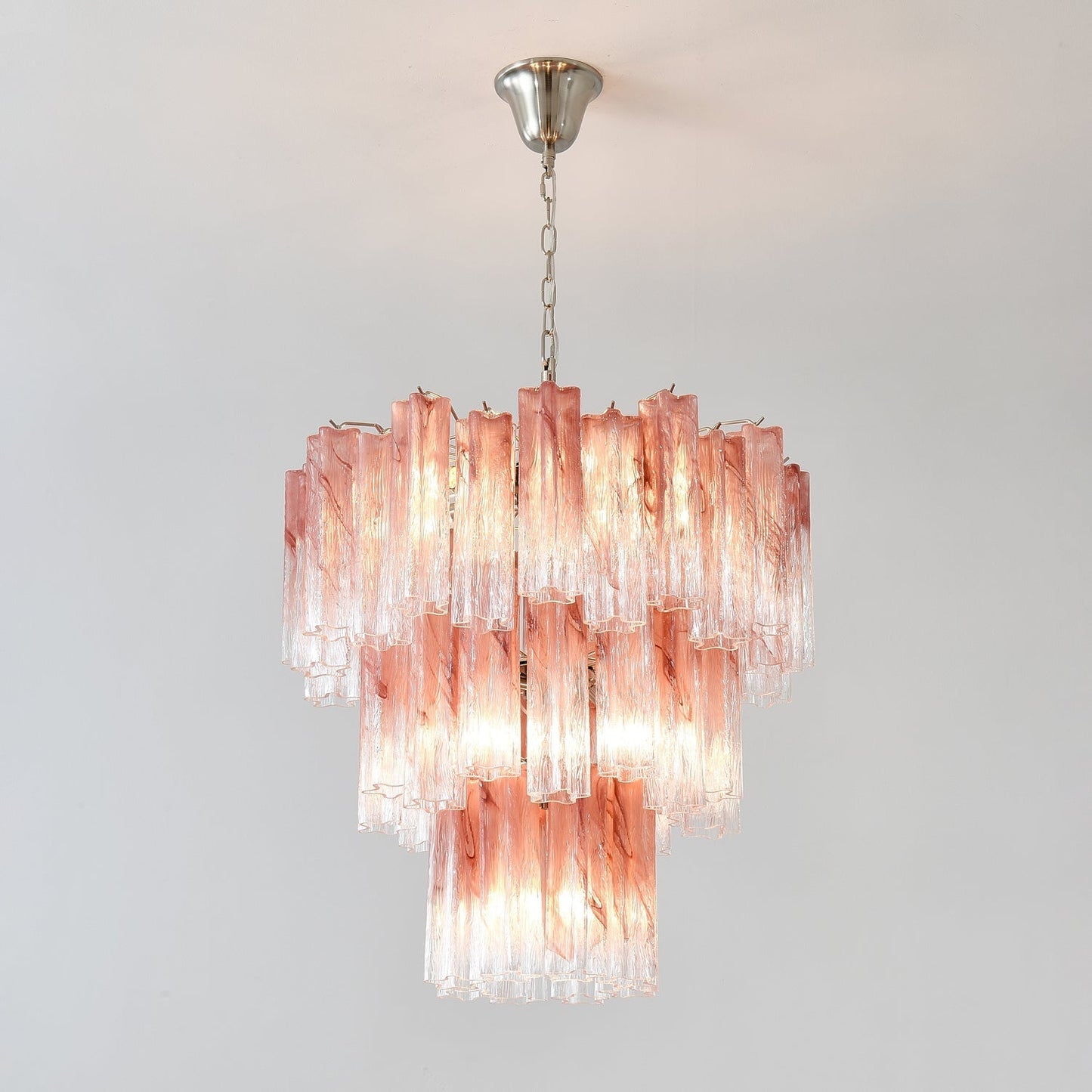 Starlight Rose Chandelier Dia 66cm x H 68cm / ? 26.1″ x H 26.8″ / Pink & Chrome Chandelier
