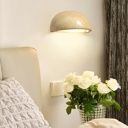 Stone Dusk Wall Light Dia 5.9’’ x H 2.8’’ / Yellow Travertine / Warm Light Wall lamp