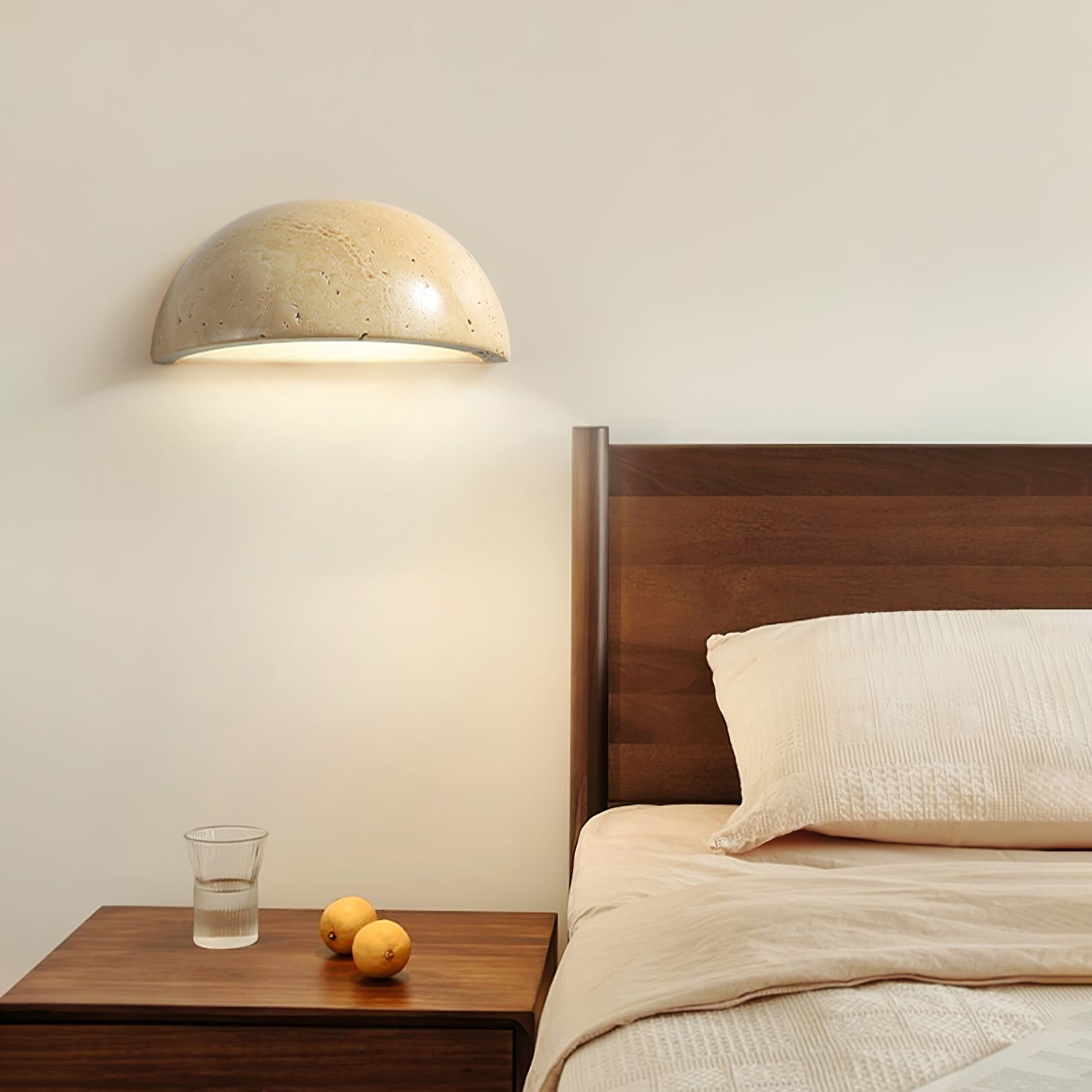 Stone Dusk Wall Light Dia 5.9’’ x H 2.8’’ / Yellow Travertine / Warm Light Wall lamp