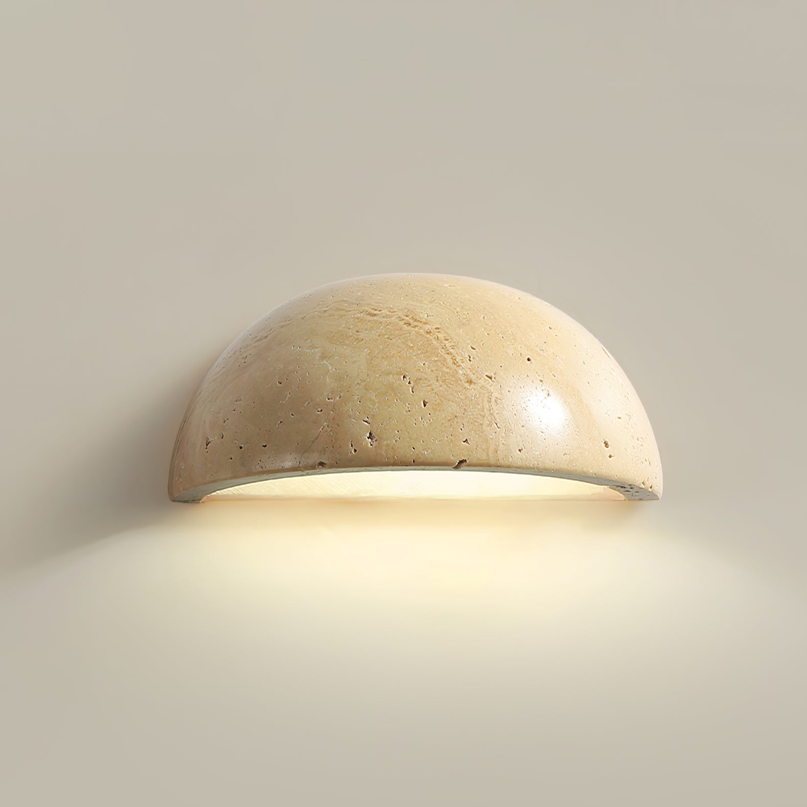 Stone Dusk Wall Light Dia 5.9’’ x H 2.8’’ / Yellow Travertine / Warm Light Wall lamp