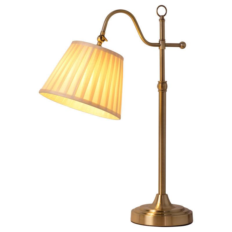 Suffolk Table Lamp Dia 8.6″ x H 25.2″ / Dia 24cm x H 64cm / Gold + White / US plug Table lamp