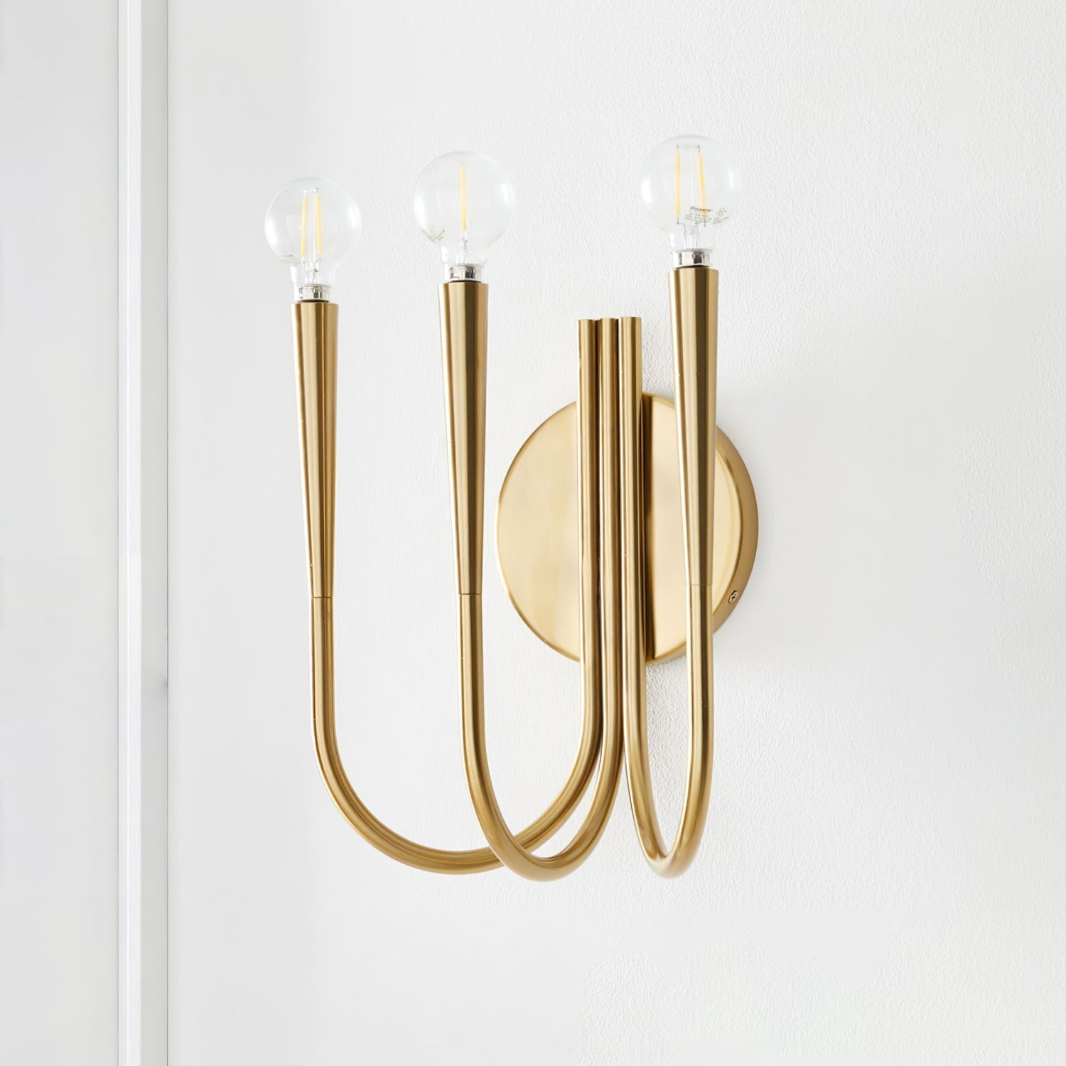 Swoop Arm Wall Lamp Wall lamp