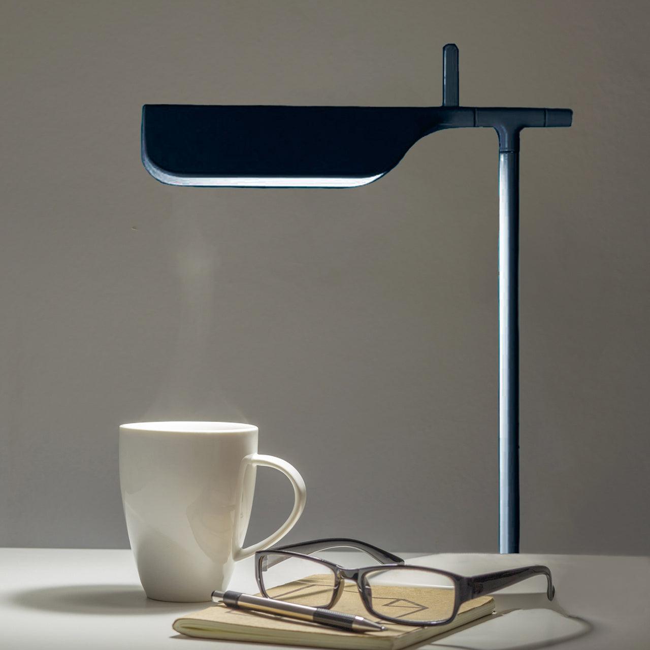Pivot Ease Table Lamp Table lamp
