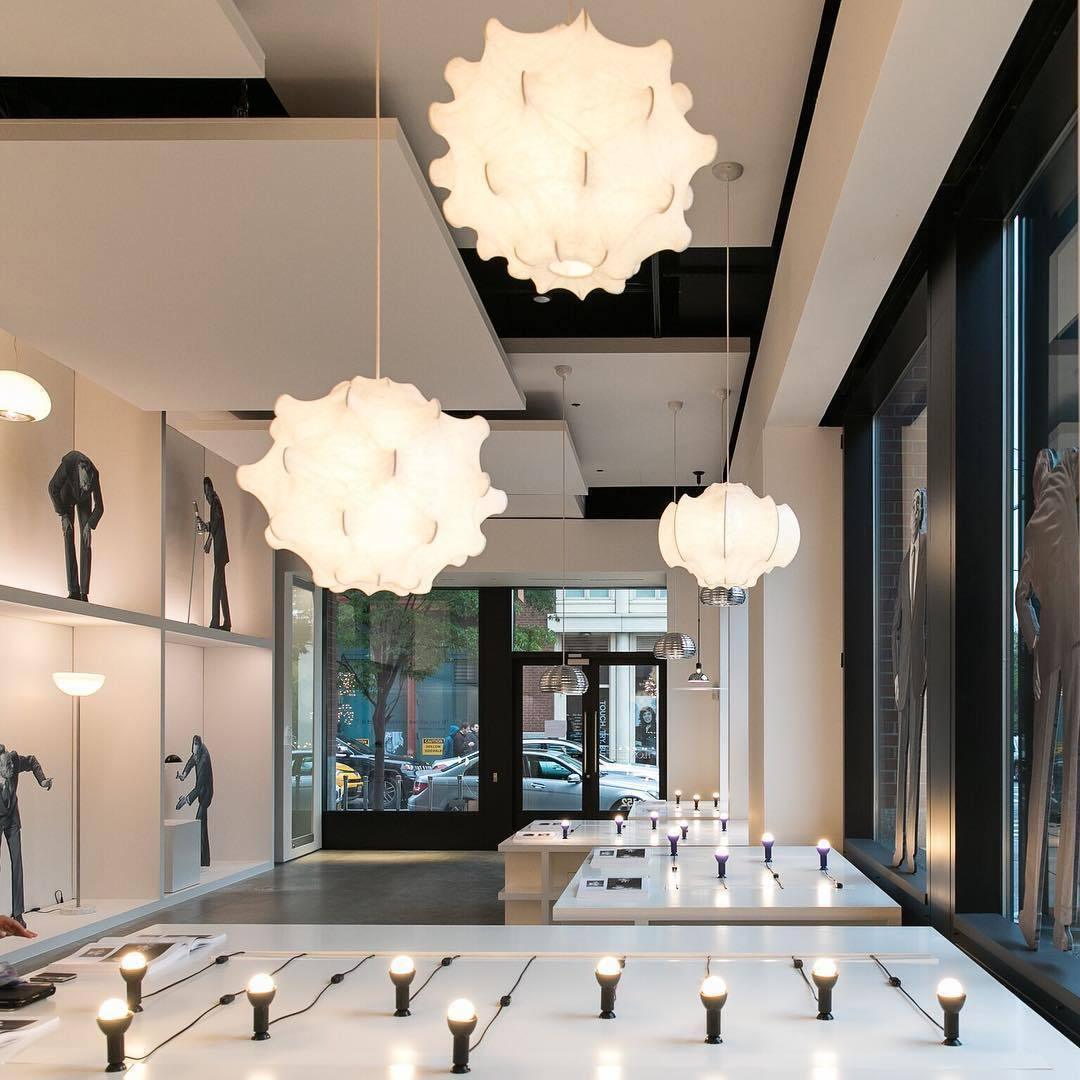 Cocoon Bloom Pendant Lamp Dia 24.8″ x H 19.7″ / Dia 63cm x H 50cm / White Pendant light
