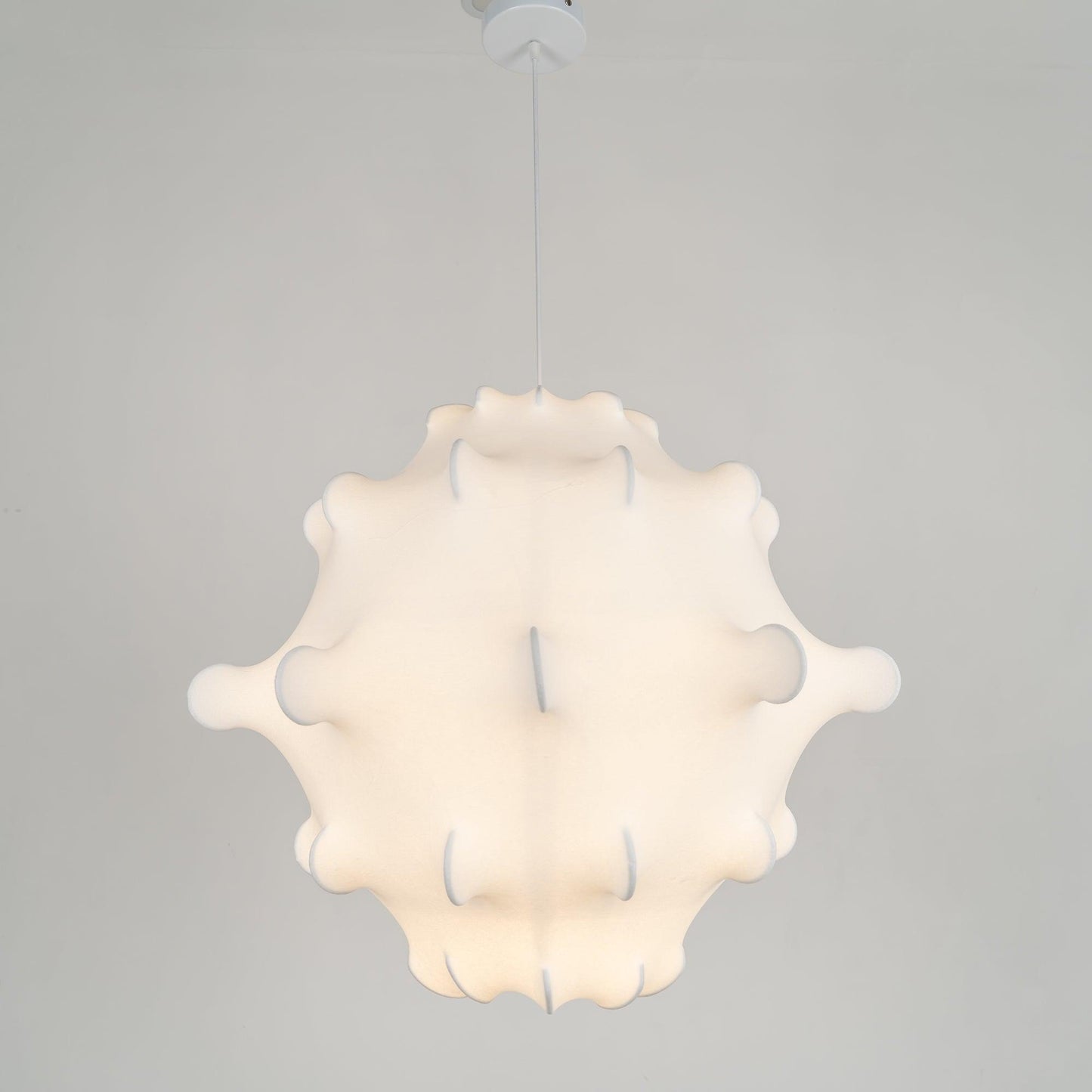 Cocoon Bloom Pendant Lamp Dia 24.8″ x H 19.7″ / Dia 63cm x H 50cm / White Pendant light