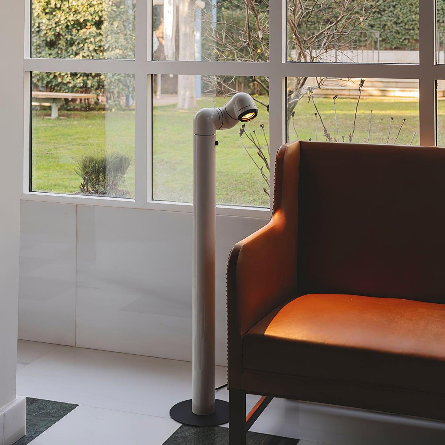 Tatu Alta Floor Lamp Floor lamp