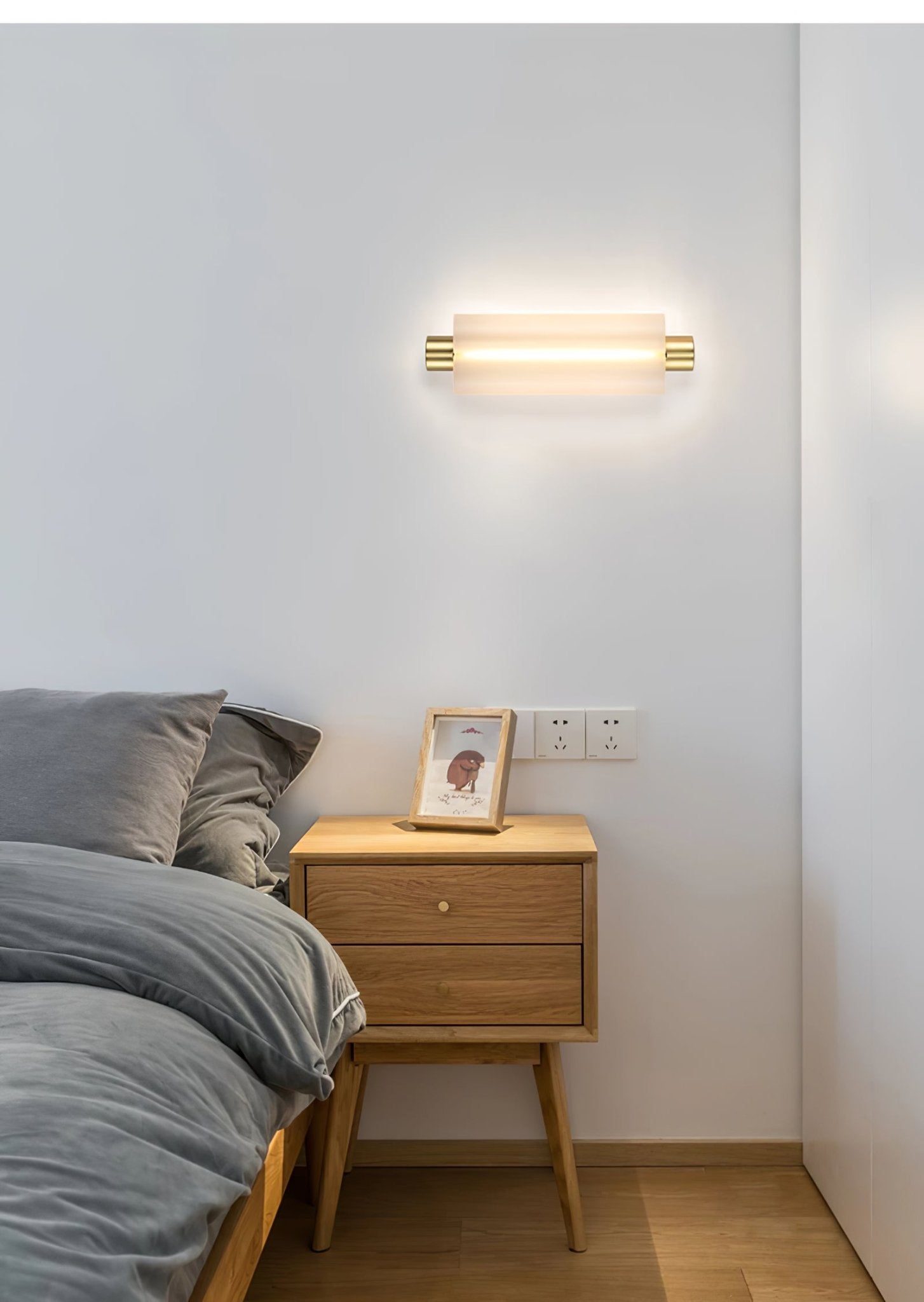 Trillium Wall Sconce Wall lamp