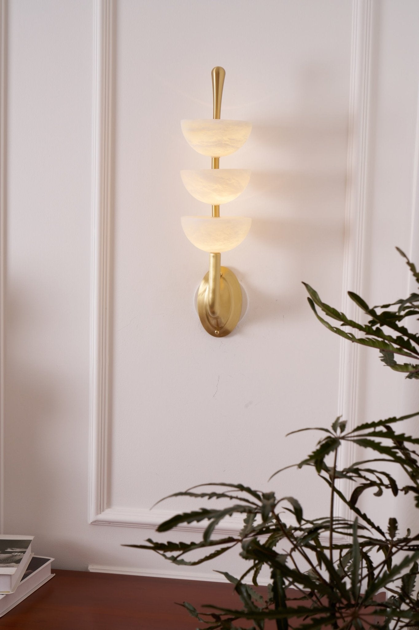 Triple Alabaster Wall Sconce 1001 Wall lamp