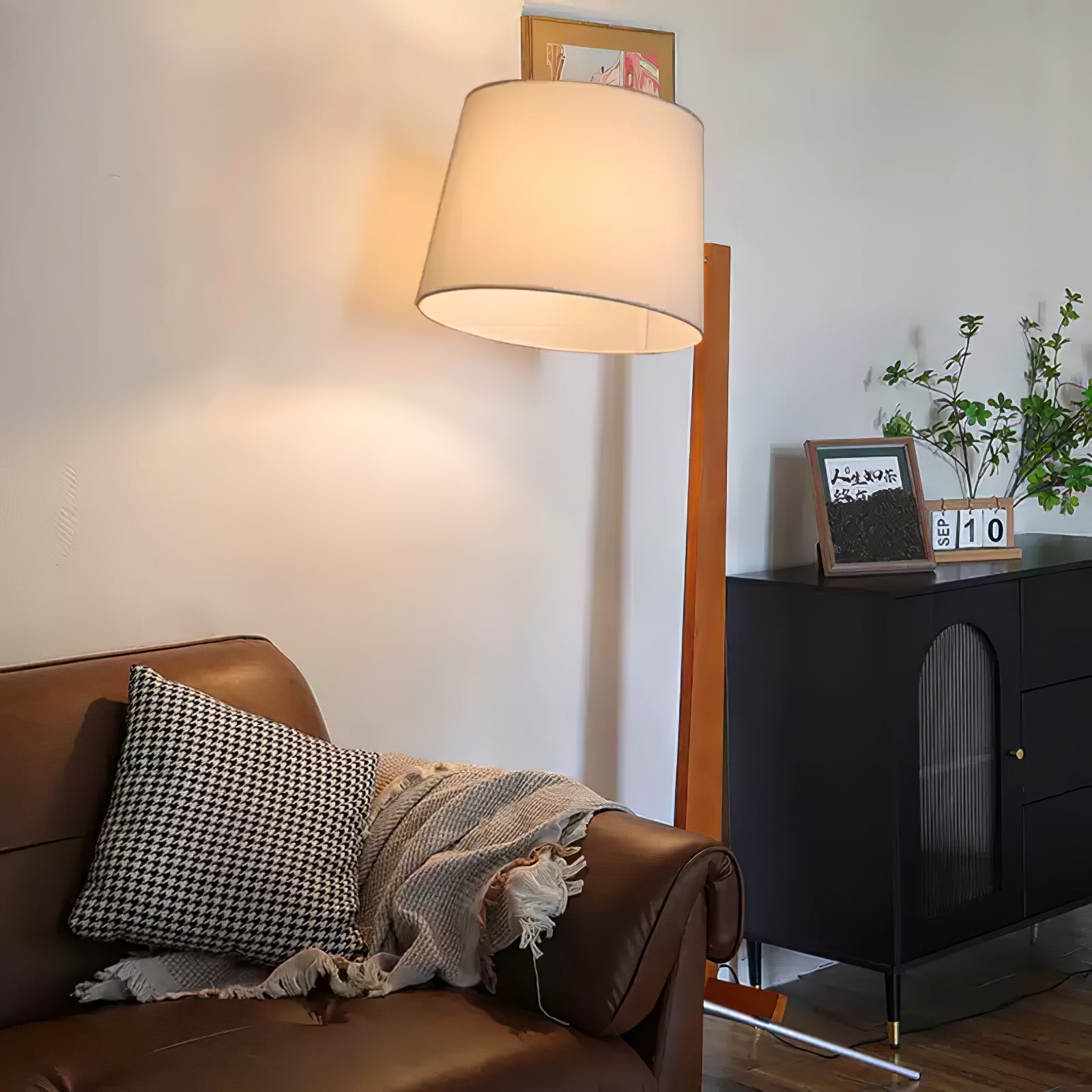 Tusk Arc Floor Lamp Floor lamp