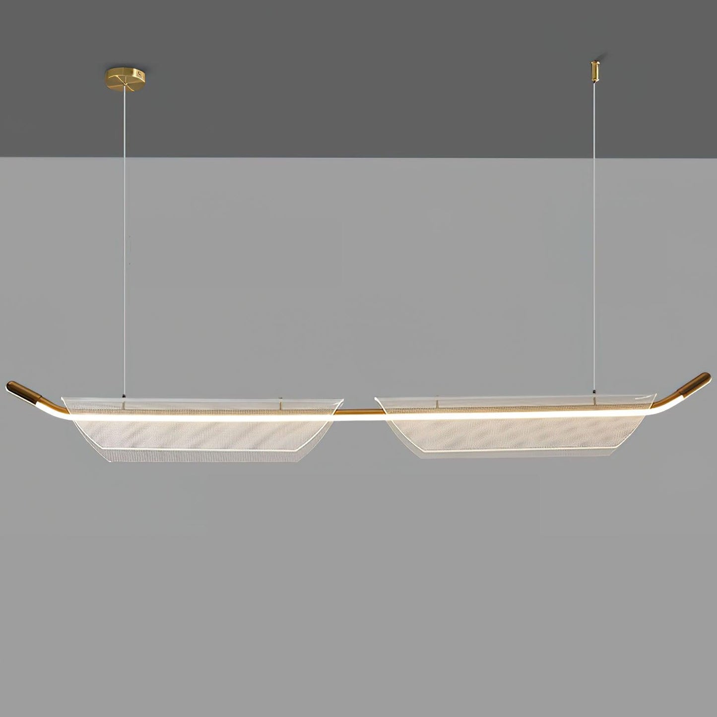 Two Boats Acrylic Pendant Light L 59’’ x W 3.9’’ x H 5’’ / L 150cm x W 10cm x H 13cm / Gold & Clear / Warm light