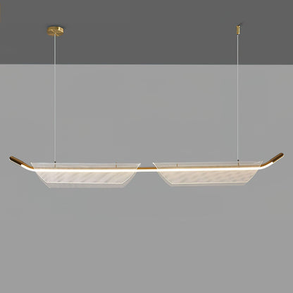 Two Boats Acrylic Pendant Light L 47.2’’ x W 3.9’’ x H 5’’ / L 120cm x W 10cm x H 13cm / Gold & Clear / Warm light