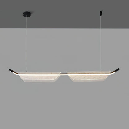 Two Boats Acrylic Pendant Light L 47.2’’ x W 3.9’’ x H 5’’ / L 120cm x W 10cm x H 13cm / Black & Clear / Warm light