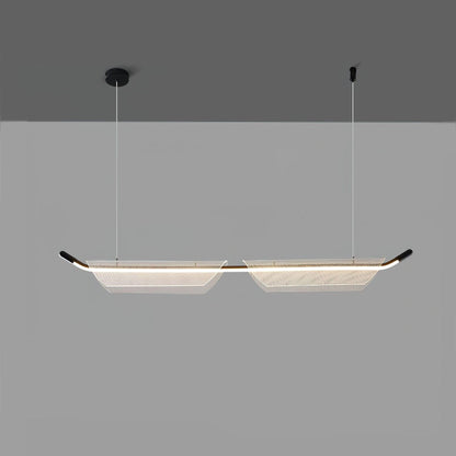 Two Boats Acrylic Pendant Light L 31.5’’ x W 3.9’’ x H 5’’ / L 80cm x W 10cm x H 13cm / Black & Clear / Warm light