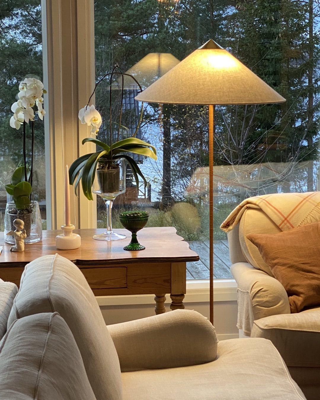 9602 Floor Lamp Floor lamp