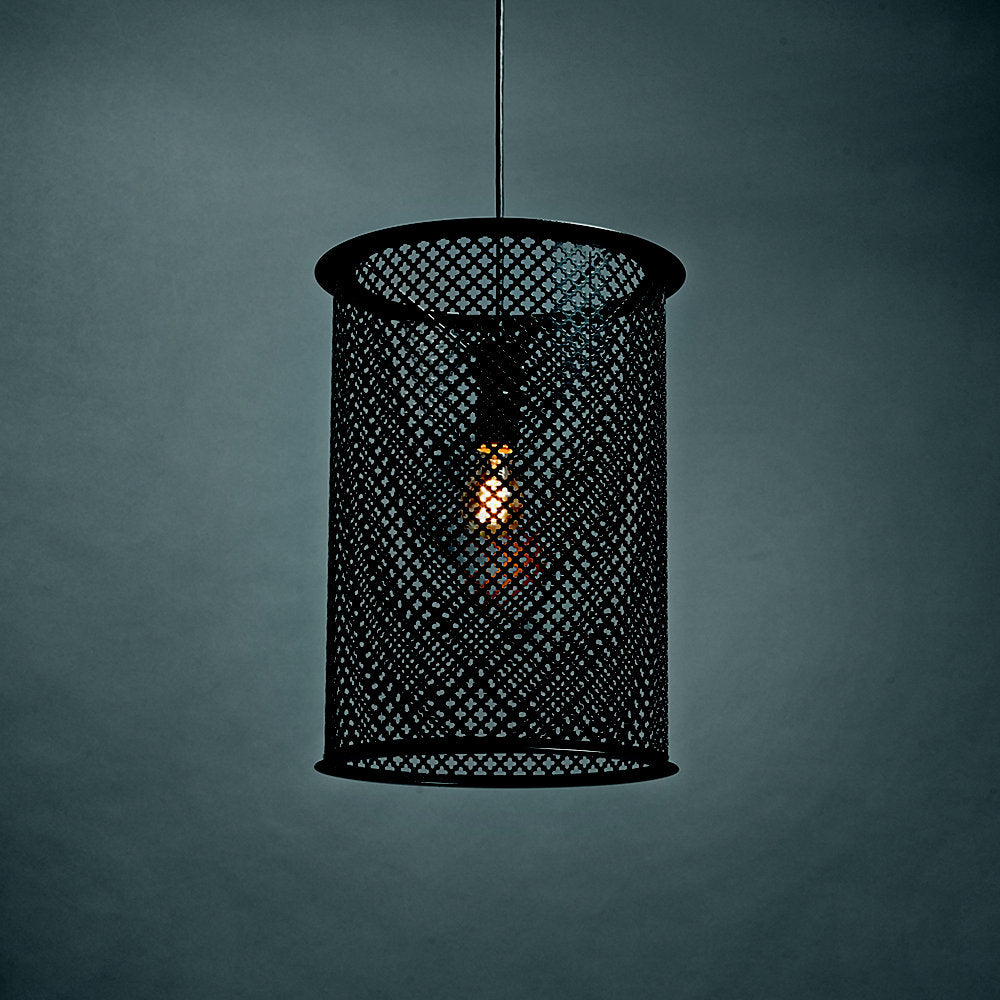Clarus Round Pendant