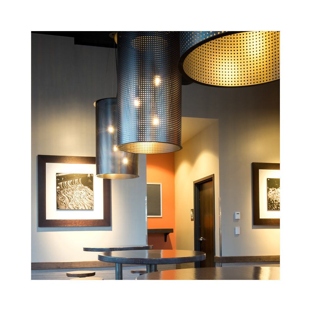 Clarus Round Pendant