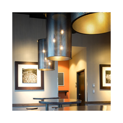 Clarus Round Pendant