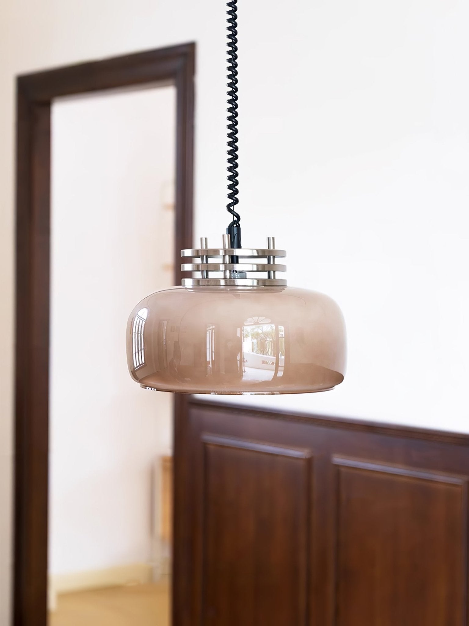Ebb Pendant Lamp Dia 13.8″ x H 9.4″ / Dia 35cm x H 24cm / Chrome & Light brown Pendant light