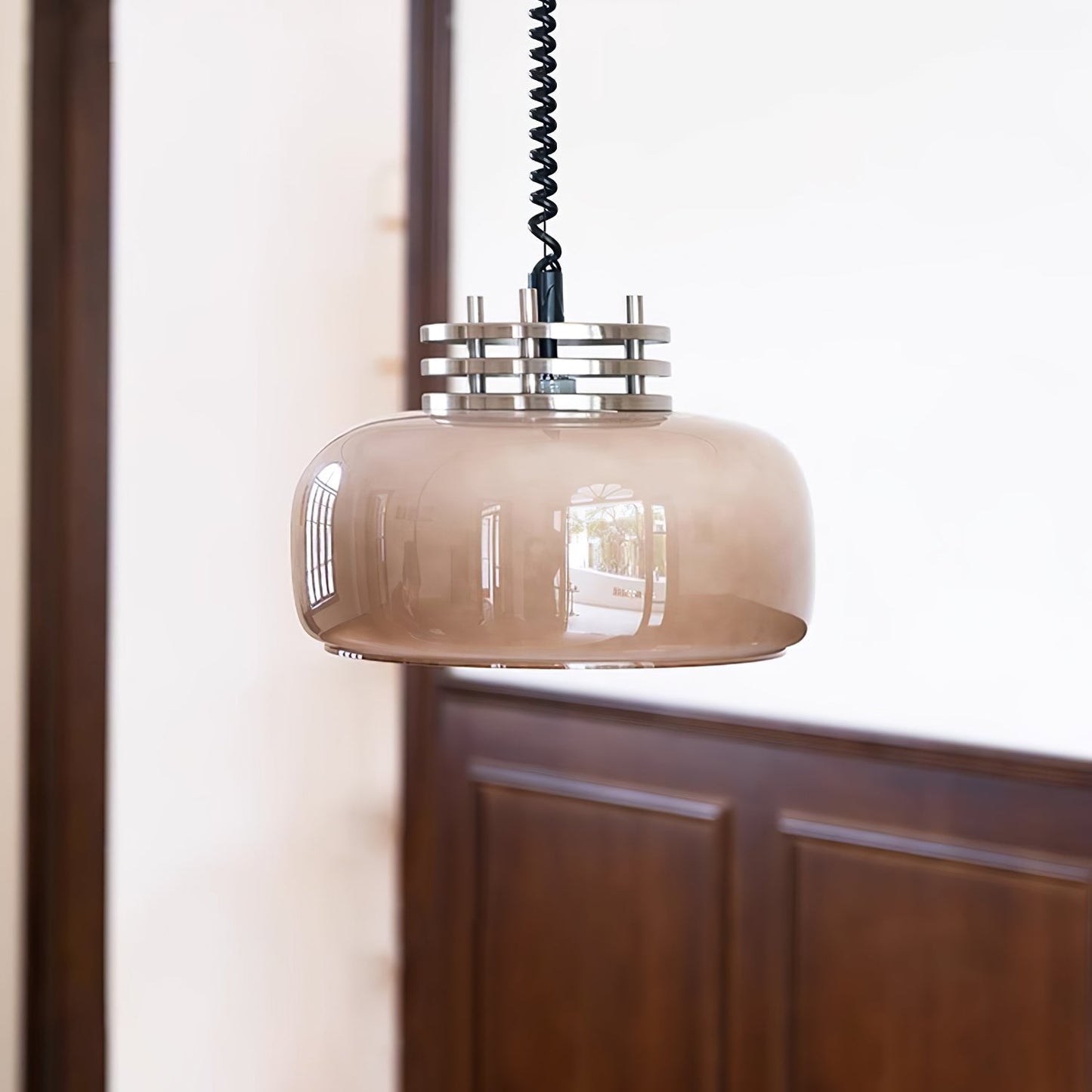 Ebb Pendant Lamp Dia 13.8″ x H 9.4″ / Dia 35cm x H 24cm / Chrome & Light brown Pendant light