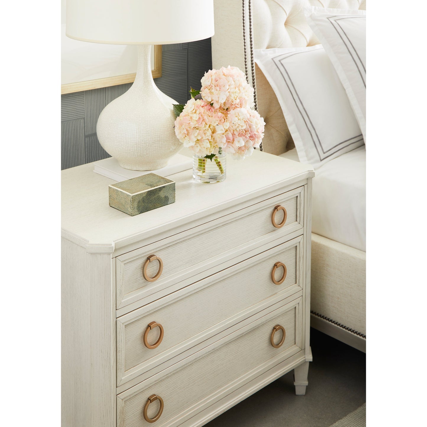 Vanguard Michael Weiss Cleo Bed - King