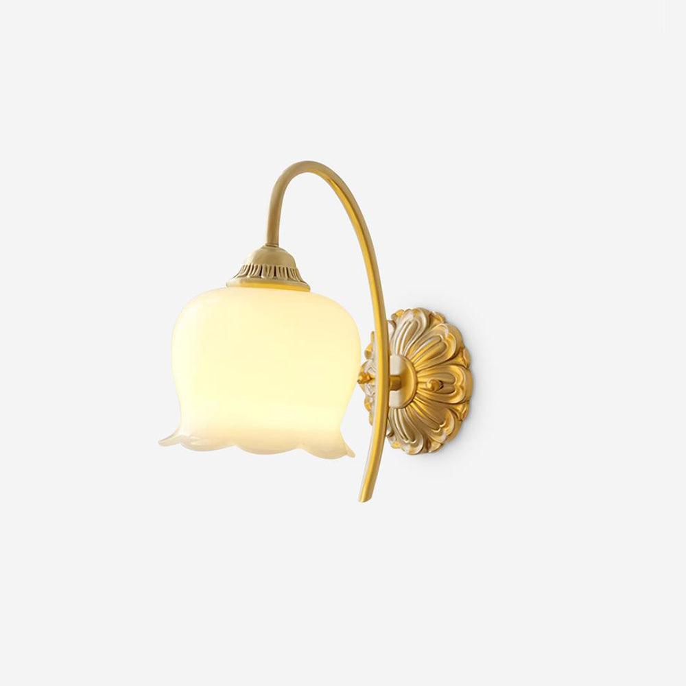 Valley Flower Wall Lamp L 5.5″ x W 9.1″ x H 9.8″/ L 14cm x 23cm x H 25cm / Brass & Beige Wall lamp