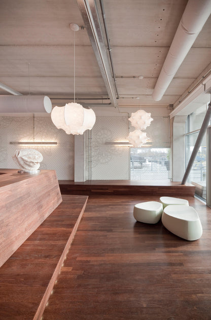 Veil Cocoon Pendant Lamp ? 26.8″ x H 19.3″ / Dia 68cm x H 49cm / White Pendant light