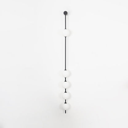Vertical Balls Wall Lamp 5 Lamps: Dia 4.7″ x H 62.2″ / Dia 12cm x H 158cm / Black & Plastic Ball / Warm White Wall lamp