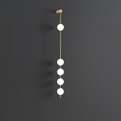 Vertical Balls Wall Lamp 5 Lamps: Dia 4.7″ x H 62.2″ / Dia 12cm x H 158cm / Brass & Plastic ball / Warm White Wall lamp