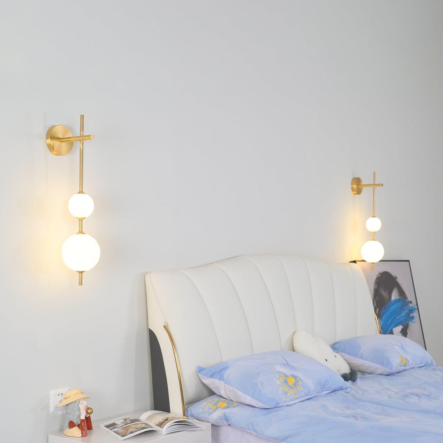 Vertical Globe Plug-in Wall Lamp 1001 Wall lamp