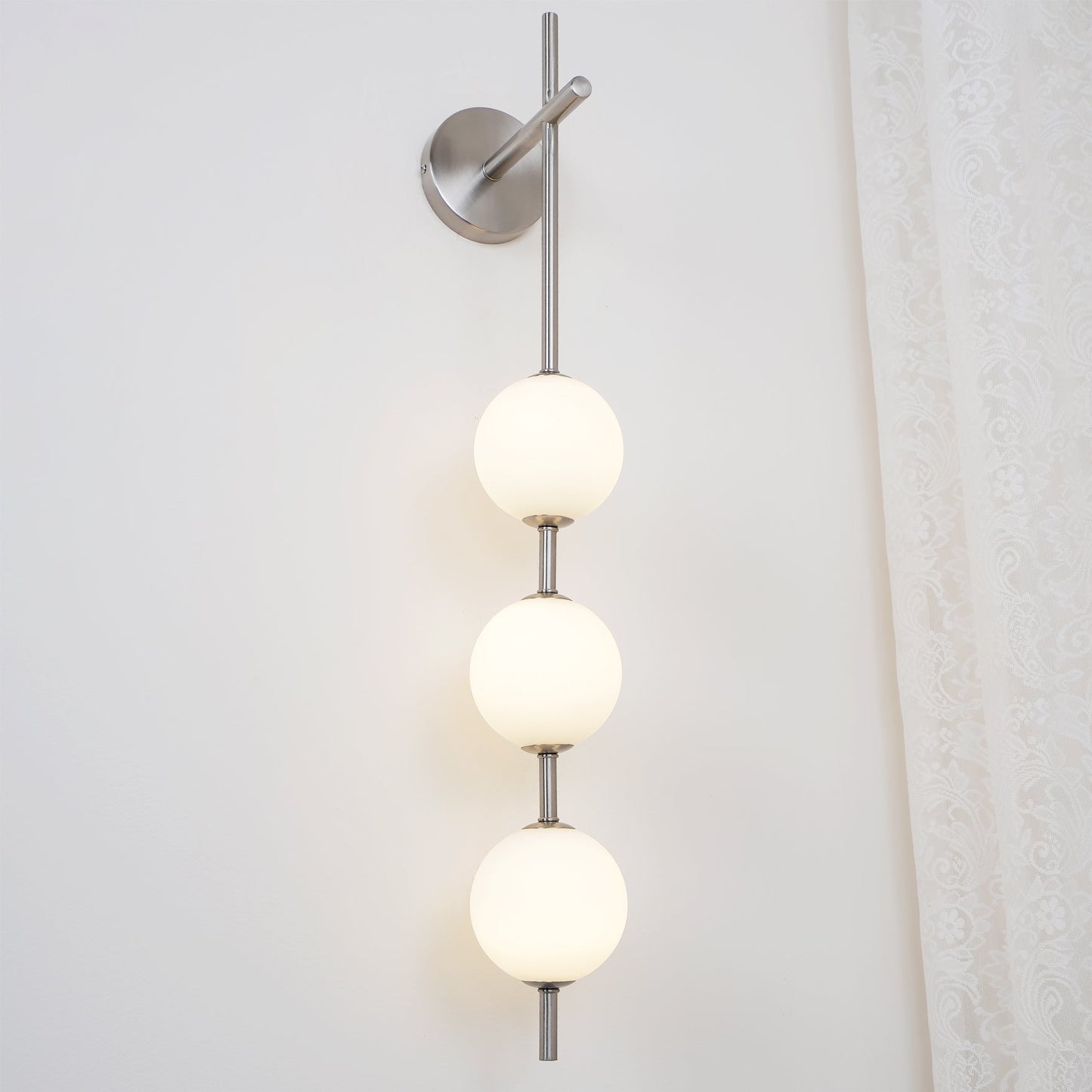 Vertical Globe Plug-in Wall Lamp 1001 Wall lamp